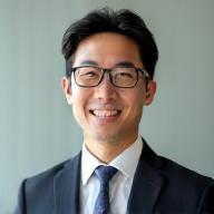 Kenji Sato, Senior Support Specialist at Akatsuki Ryoko, a professional Japanese man looking approachable and helpful